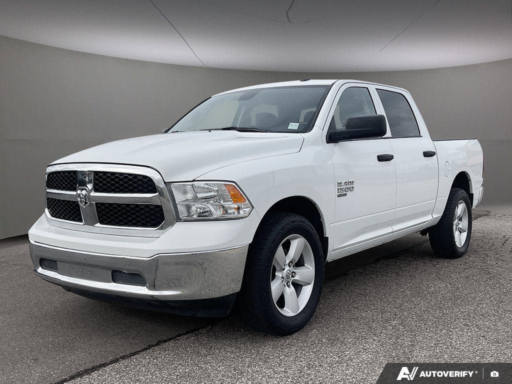 2023 Ram 1500 Classic SLT, photo 1