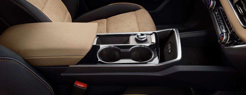 The console in the 2025 Chevy Equinox